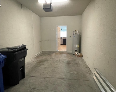 4912 White Sanderling Court - Photo Thumbnail 6