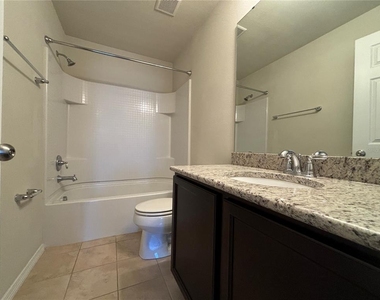 4912 White Sanderling Court - Photo Thumbnail 31