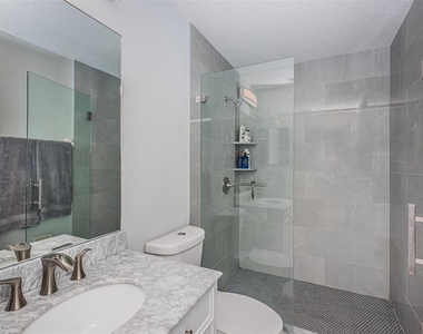 3876 Island Way - Photo Thumbnail 26