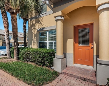 3876 Island Way - Photo Thumbnail 3