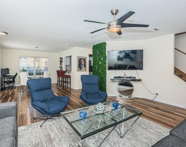 3876 Island Way - Photo Thumbnail 8