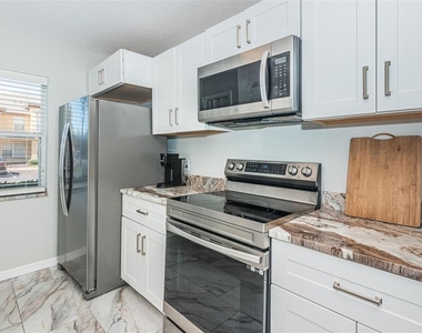 3876 Island Way - Photo Thumbnail 17