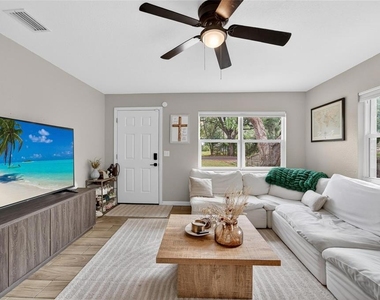 5502 Peach Avenue - Photo Thumbnail 12
