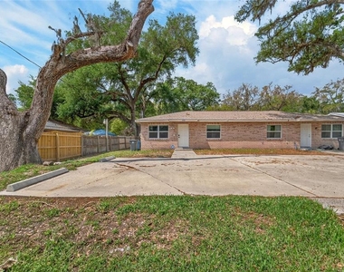5502 Peach Avenue - Photo Thumbnail 1