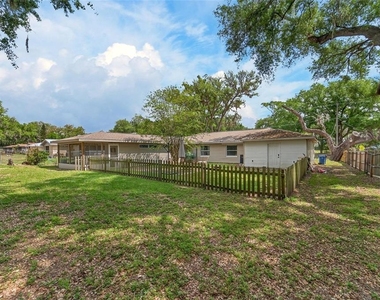 5502 Peach Avenue - Photo Thumbnail 41