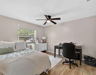 5502 Peach Avenue - Photo Thumbnail 33