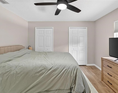 5502 Peach Avenue - Photo Thumbnail 26