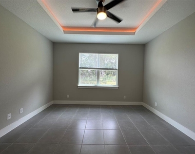 207 Begonia Lane - Photo Thumbnail 4