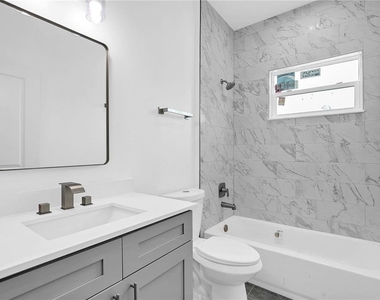 555 Gagnon Street Se - Photo Thumbnail 8