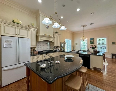 6425 Nw 202nd Place - Photo Thumbnail 21