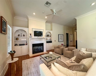 6425 Nw 202nd Place - Photo Thumbnail 10
