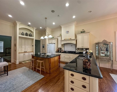 6425 Nw 202nd Place - Photo Thumbnail 19