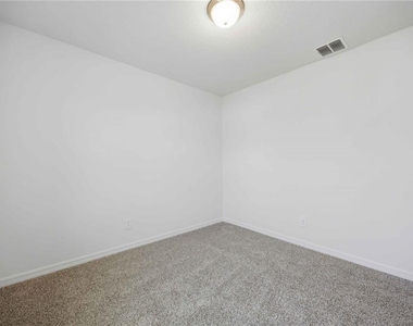 5009 Katrina Drive - Photo Thumbnail 7