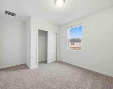 5009 Katrina Drive - Photo Thumbnail 9