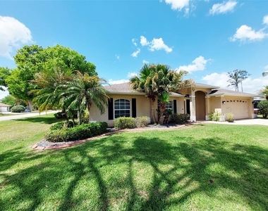 4031 Santa Barbara Drive - Photo Thumbnail 5