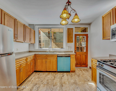 533 S Franklin Street - Photo Thumbnail 9