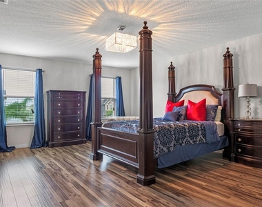 3211 Turret Drive - Photo Thumbnail 15