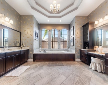 4326 Isabella Circle - Photo Thumbnail 8