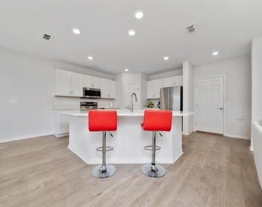 18 Polermo Avenue - Photo Thumbnail 4