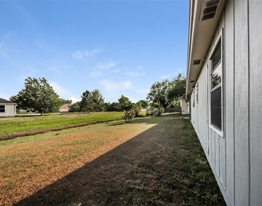 211 Cobalt Drive - Photo Thumbnail 14