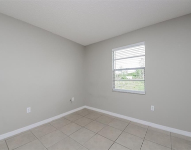 211 Cobalt Drive - Photo Thumbnail 11