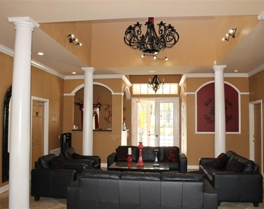 5957 Westgate Drive - Photo Thumbnail 15