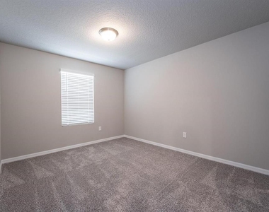 5252 Sanders Oak Trail - Photo Thumbnail 14