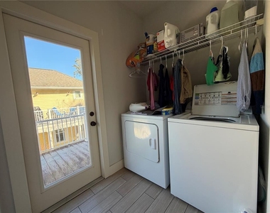 717 Nw 10th Street - Photo Thumbnail 6