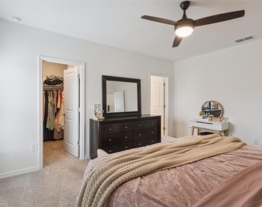 1099 Calico Pointe Circle - Photo Thumbnail 18