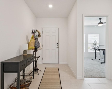 1099 Calico Pointe Circle - Photo Thumbnail 6