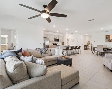 1099 Calico Pointe Circle - Photo Thumbnail 9