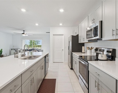 1099 Calico Pointe Circle - Photo Thumbnail 16