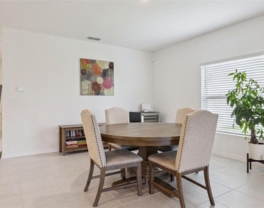 1099 Calico Pointe Circle - Photo Thumbnail 11