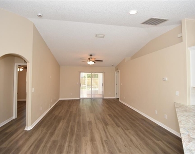 6 Seckel Court - Photo Thumbnail 1