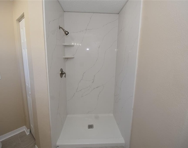 6 Seckel Court - Photo Thumbnail 32