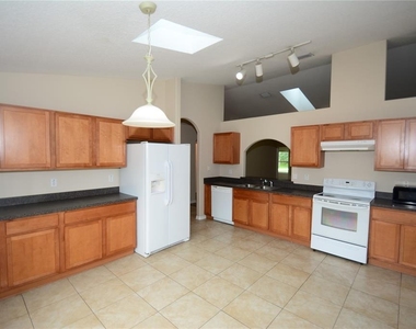 20 Wheeler Lane - Photo Thumbnail 5