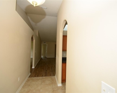 20 Wheeler Lane - Photo Thumbnail 2