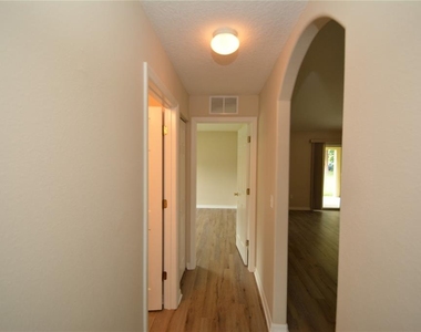 20 Wheeler Lane - Photo Thumbnail 25