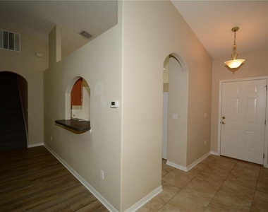 20 Wheeler Lane - Photo Thumbnail 4