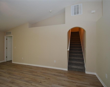 20 Wheeler Lane - Photo Thumbnail 29