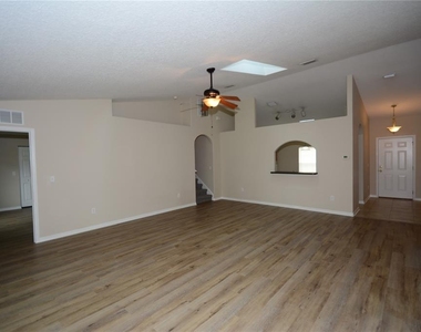 20 Wheeler Lane - Photo Thumbnail 12