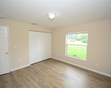 20 Wheeler Lane - Photo Thumbnail 27