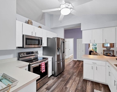 5219 Inverness Drive - Photo Thumbnail 3