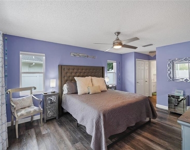 5219 Inverness Drive - Photo Thumbnail 5