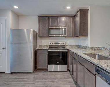 4127 Snowdrop Street - Photo Thumbnail 6