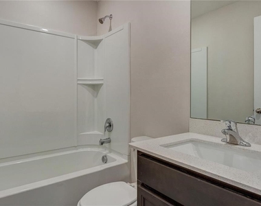 4127 Snowdrop Street - Photo Thumbnail 20