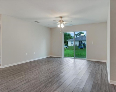 4127 Snowdrop Street - Photo Thumbnail 14