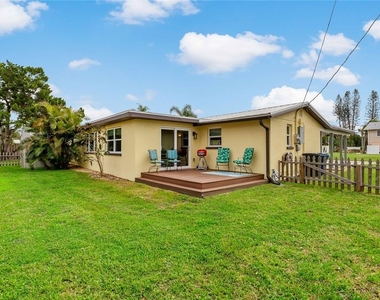 1675 Blakemore Lane - Photo Thumbnail 3