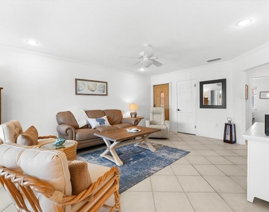 6708 Sarasea Circle - Photo Thumbnail 6