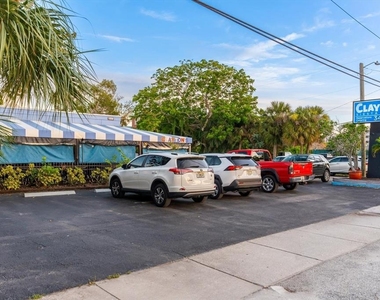 6708 Sarasea Circle - Photo Thumbnail 81